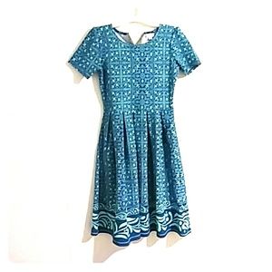 Medium Lularoe Amelia